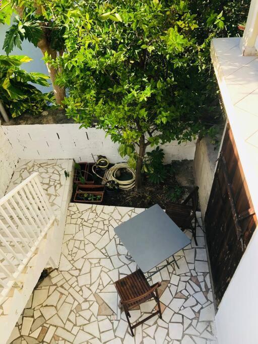 Habitation Nala Proche Bourg Apartamento Terre-De-Haut Exterior foto